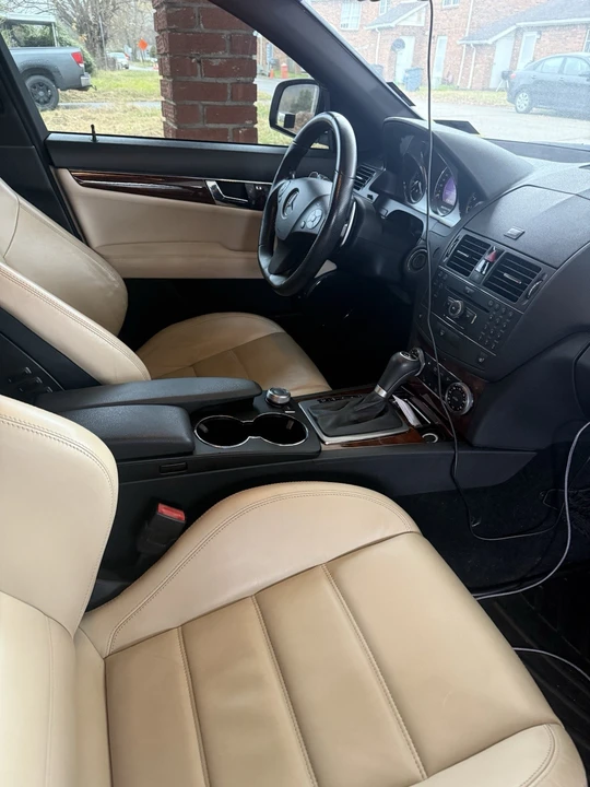 2009 Mercedes-Benz W204 C-Class - Image 11 of 12