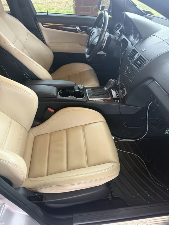 2009 Mercedes-Benz W204 C-Class - Image 9 of 12