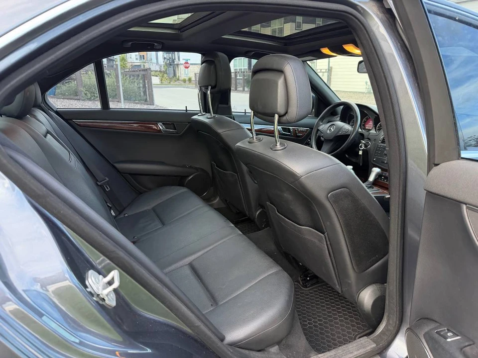 2009 Mercedes-Benz W204 C-Class - Image 14 of 21