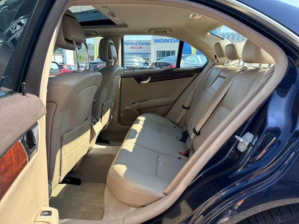 2009 Mercedes-Benz W204 C-Class - Image 10 of 16