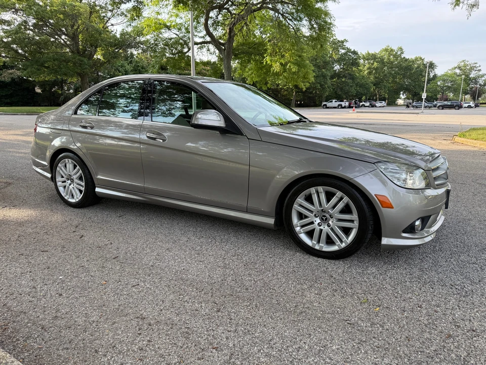 2009 Mercedes-Benz W204 C-Class - Image 22 of 31