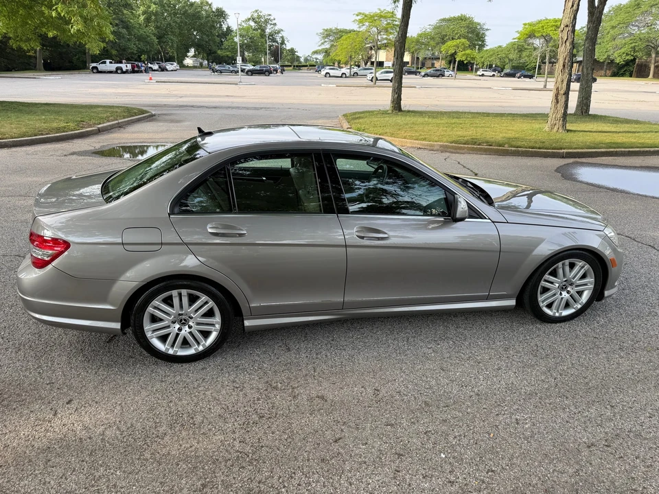 2009 Mercedes-Benz W204 C-Class - Image 19 of 31