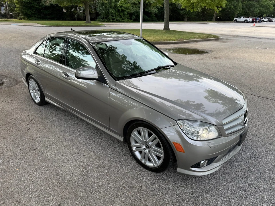 2009 Mercedes-Benz W204 C-Class - Image 25 of 31