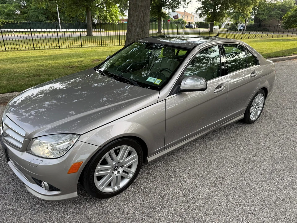 2009 Mercedes-Benz W204 C-Class - Image 6 of 31