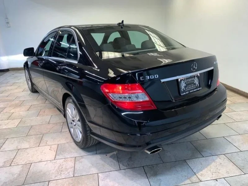 2009 Mercedes-Benz W204 C-Class - Image 5 of 12