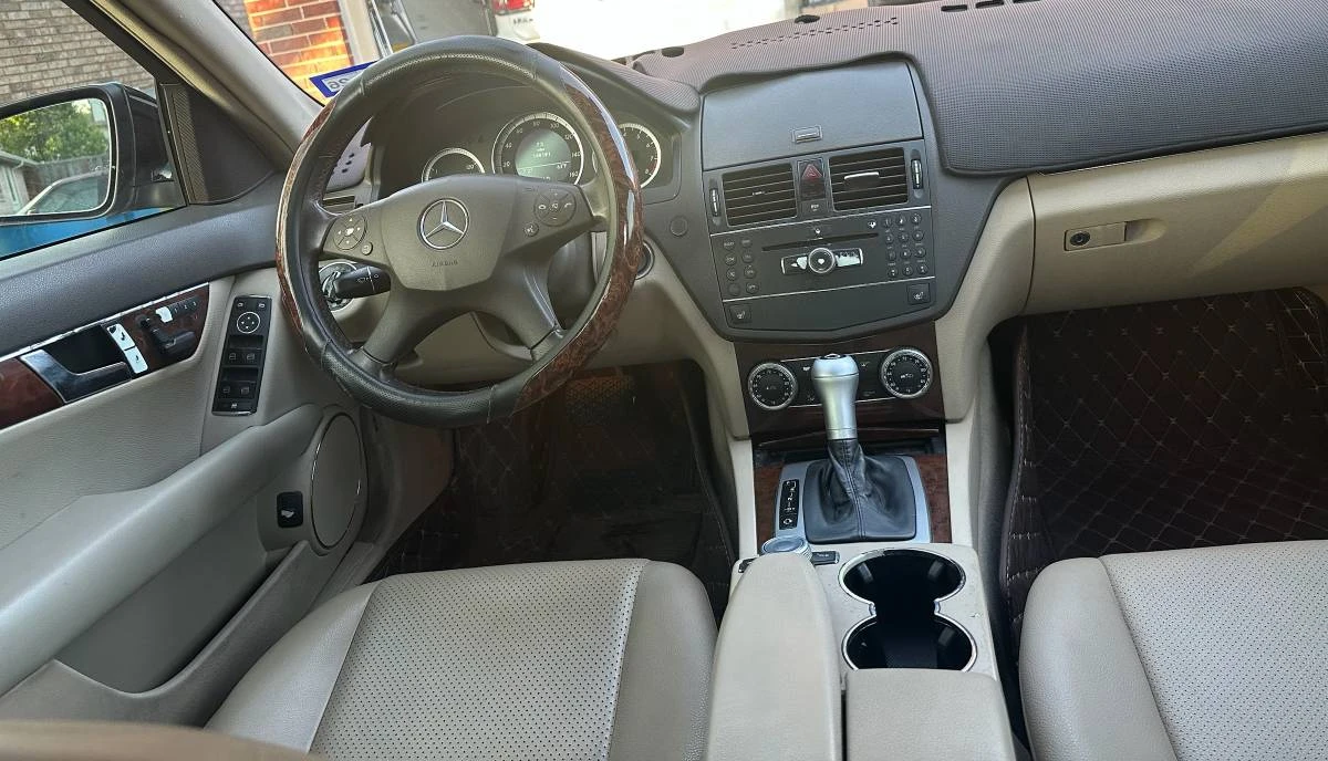 2009 Mercedes-Benz W204 C-Class - Image 8 of 10