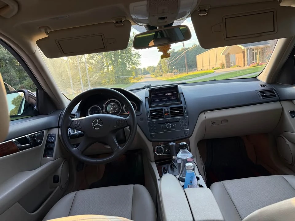 2009 Mercedes-Benz W204 C-Class - Image 9 of 10