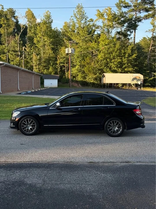 2009 Mercedes-Benz W204 C-Class - Image 2 of 10