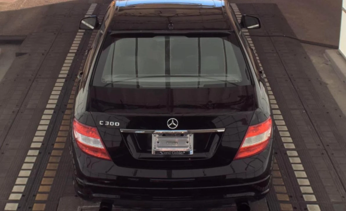 2009 Mercedes-Benz W204 C-Class - Image 5 of 11