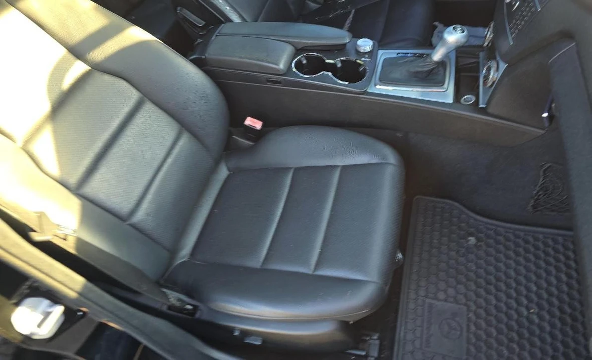 2009 Mercedes-Benz W204 C-Class - Image 8 of 11
