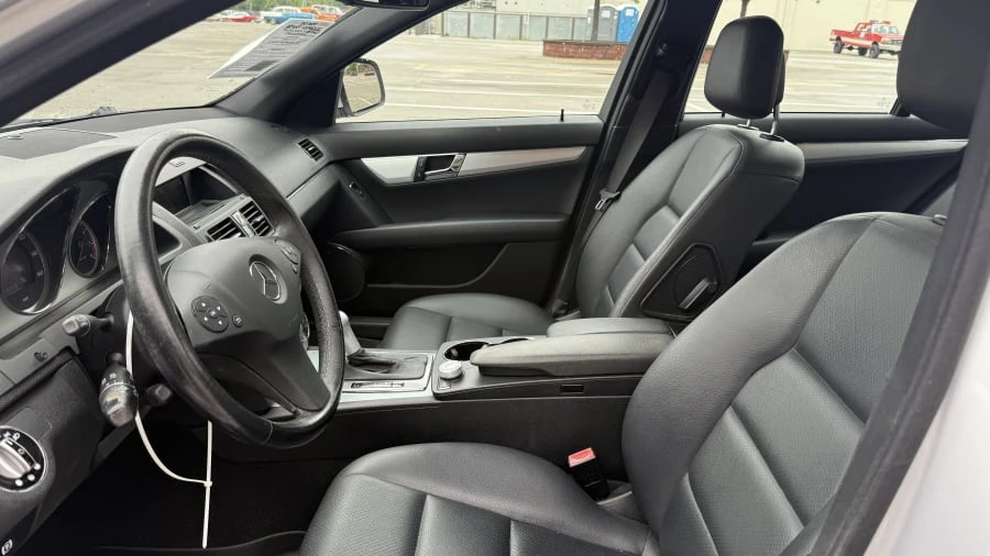 2009 Mercedes-Benz W204 C-Class - Image 6 of 9