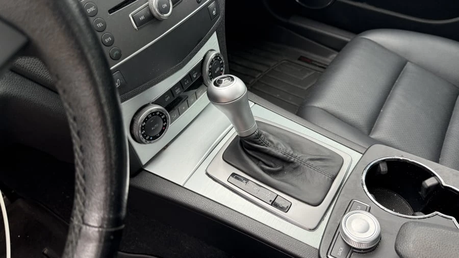 2009 Mercedes-Benz W204 C-Class - Image 8 of 9