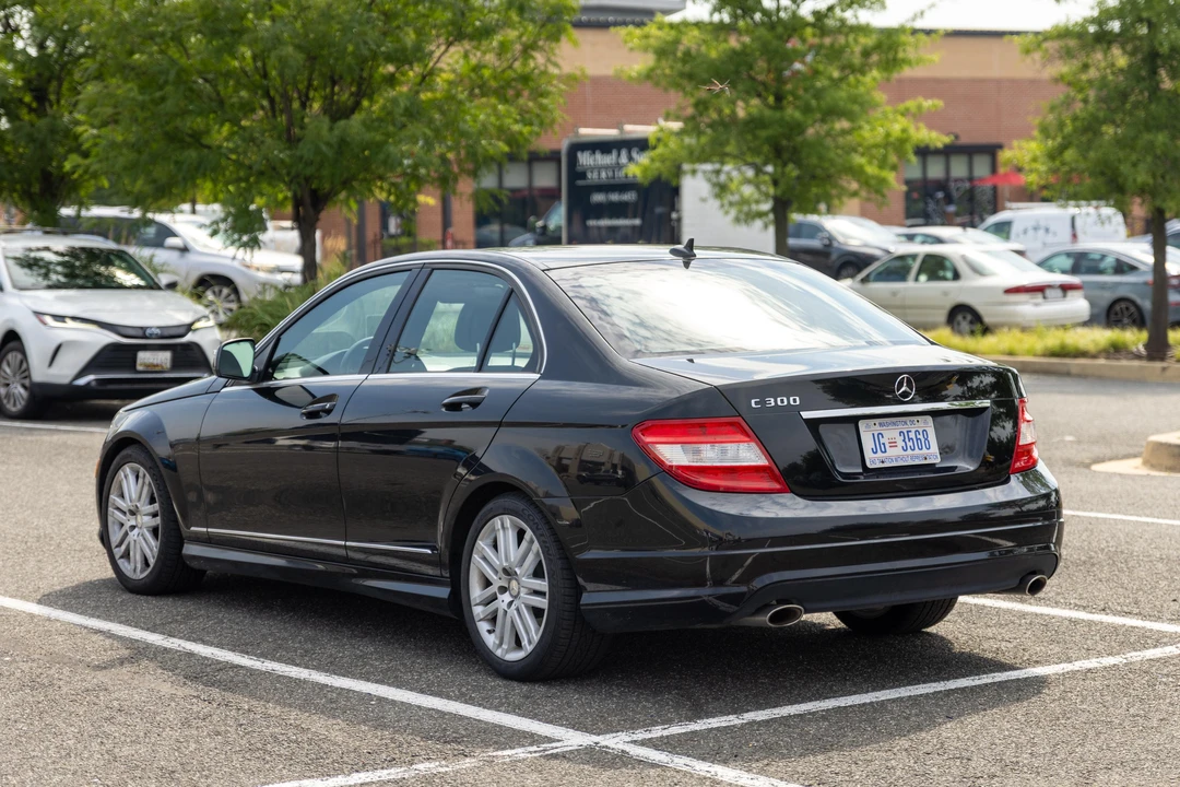2009 Mercedes-Benz W204 C-Class - Image 4 of 31