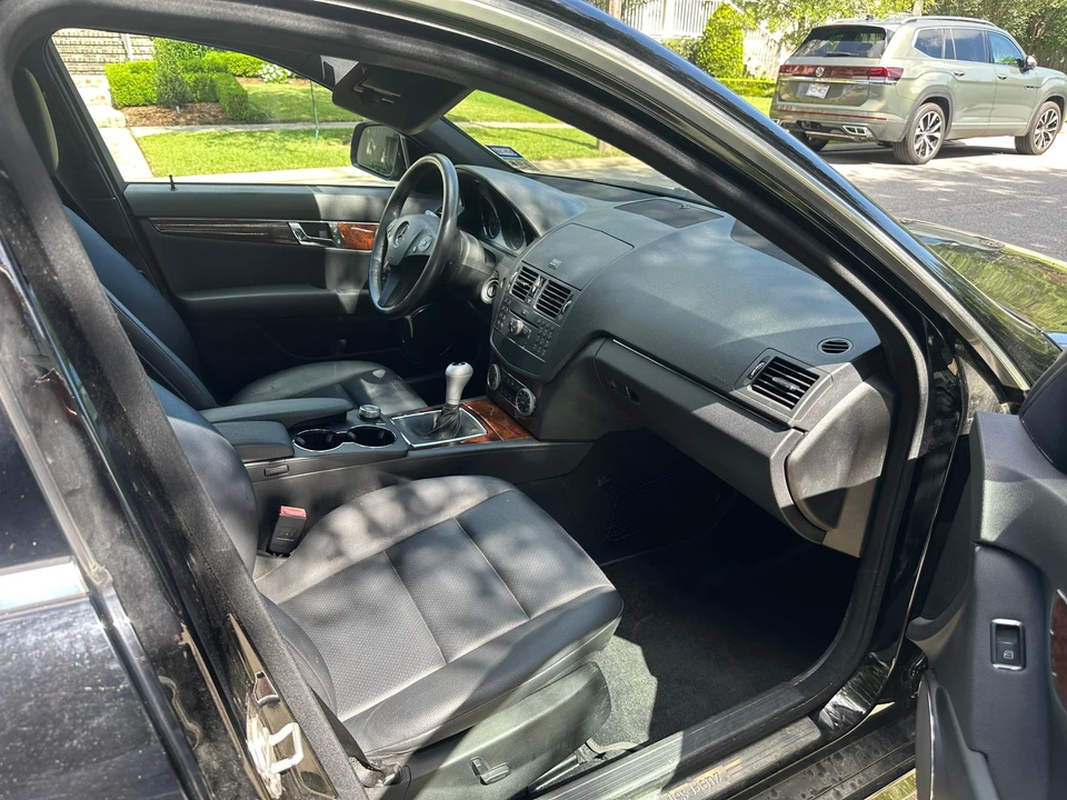 2009 Mercedes-Benz W204 C-Class - Image 28 of 31