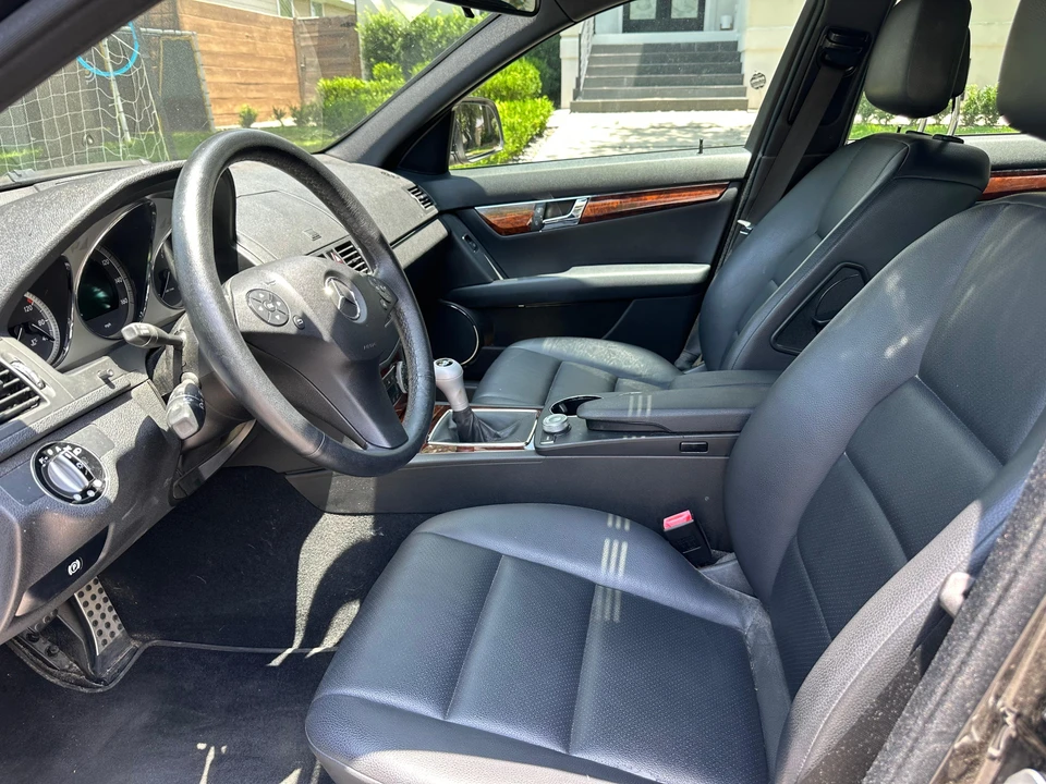 2009 Mercedes-Benz W204 C-Class - Image 24 of 31