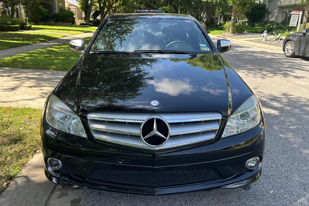 2009 Mercedes-Benz W204 C-Class - Image 2 of 31