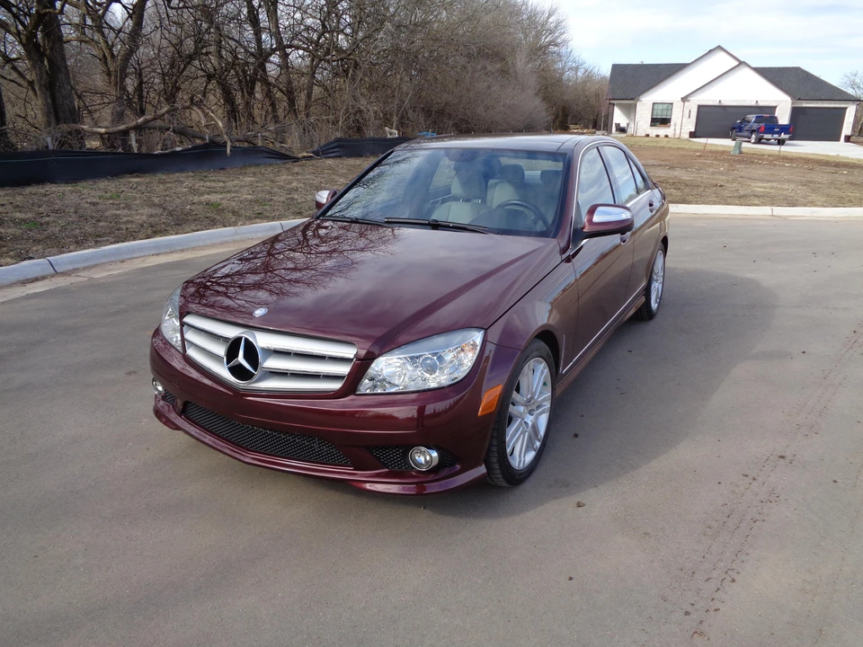 2009 Mercedes-Benz W204 C-Class - Image 7 of 31