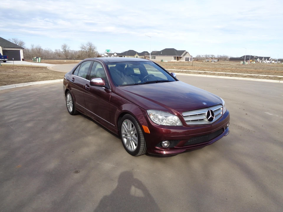 2009 Mercedes-Benz W204 C-Class - Image 12 of 31