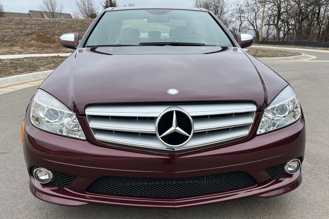 2009 Mercedes-Benz W204 C-Class - Image 2 of 31