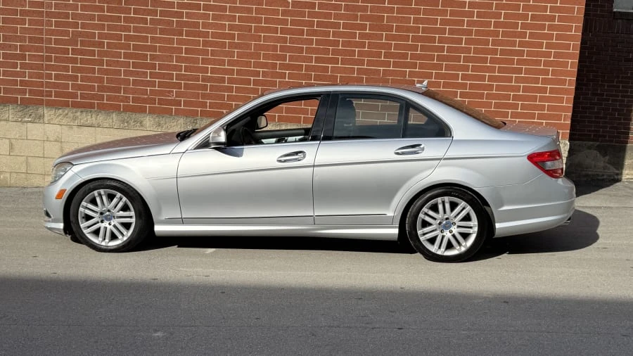 2009 Mercedes-Benz W204 C-Class - Image 2 of 10