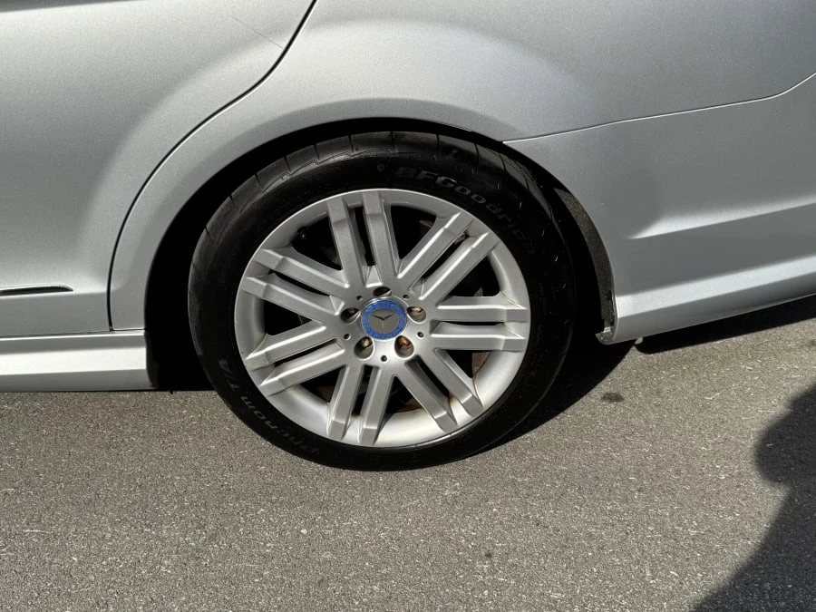 2009 Mercedes-Benz W204 C-Class - Image 4 of 10