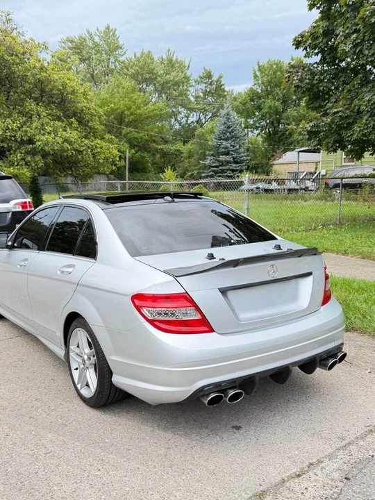 2009 Mercedes-Benz W204 C-Class - Image 5 of 20