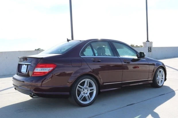 2009 Mercedes-Benz W204 C-Class - Image 2 of 7