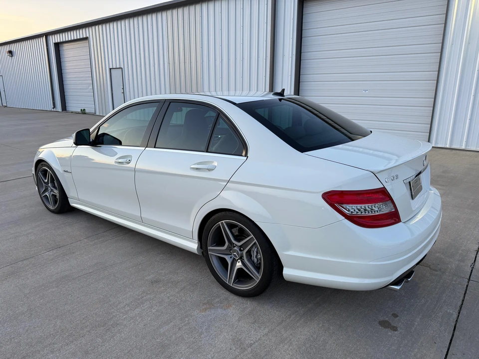 2009 Mercedes-Benz W204 C 63 AMG - Image 9 of 31