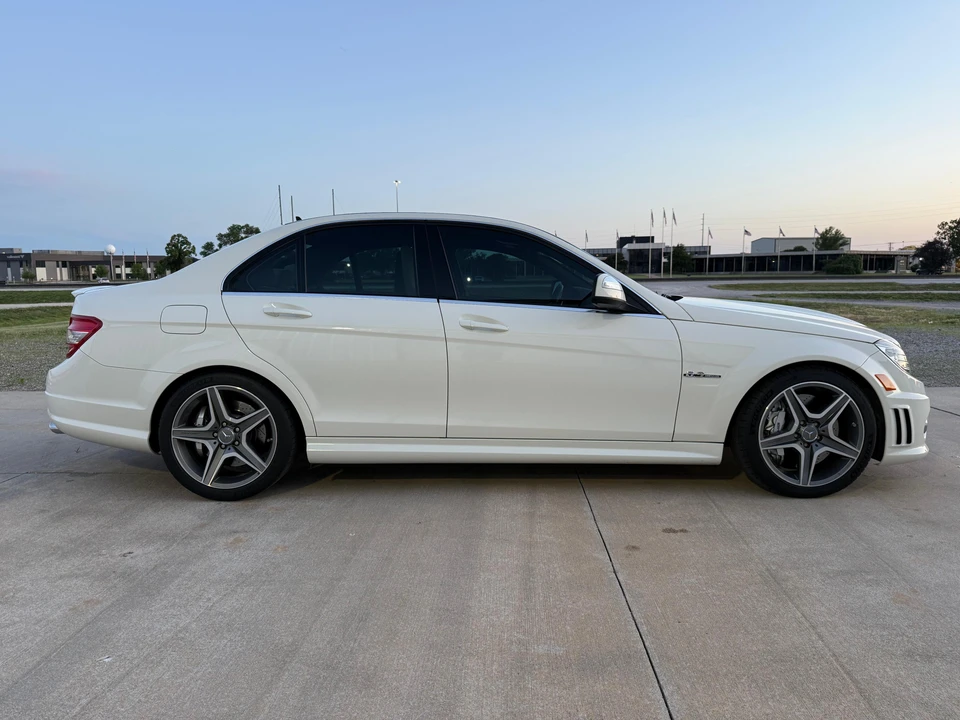 2009 Mercedes-Benz W204 C 63 AMG - Image 13 of 31