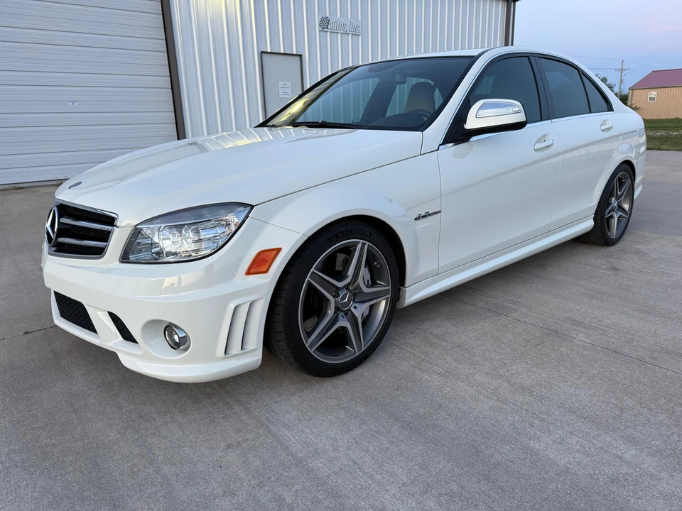 2009 Mercedes-Benz W204 C 63 AMG - Image 7 of 31