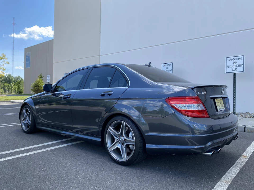 2009 Mercedes-Benz W204 C 63 AMG - Image 10 of 31