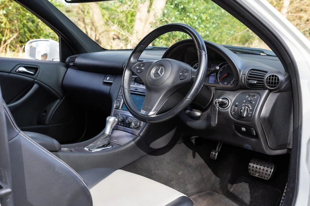 2008 Mercedes-Benz C-Class - Image 25 of 30