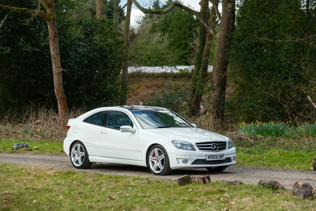 2008 Mercedes-Benz C-Class - Image 10 of 30