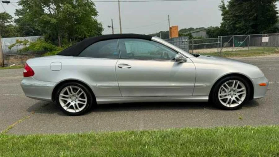 2009 Mercedes-Benz C209/A209 CLK-Class - Image 2 of 22