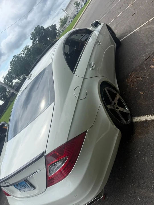 2009 Mercedes-Benz C219 CLS-Class - Image 2 of 4