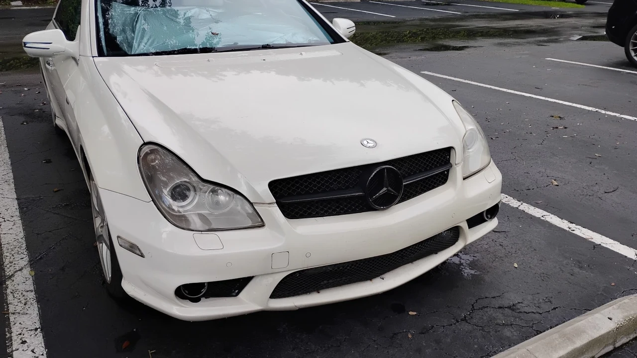 2009 Mercedes-Benz C219 CLS-Class - Image 2 of 19