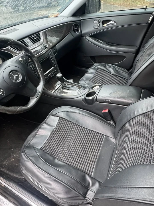 2009 Mercedes-Benz C219 CLS-Class - Image 5 of 8