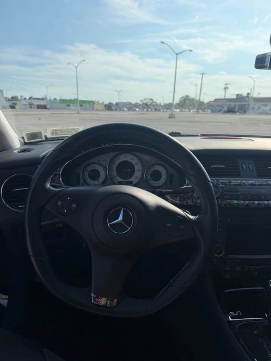 2009 Mercedes-Benz C219 CLS-Class - Image 10 of 20