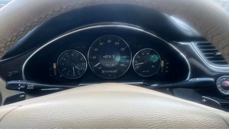 2009 Mercedes-Benz C219 CLS-Class - Image 11 of 16