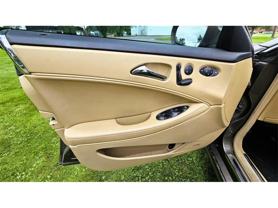 2009 Mercedes-Benz C219 CLS-Class - Image 13 of 31