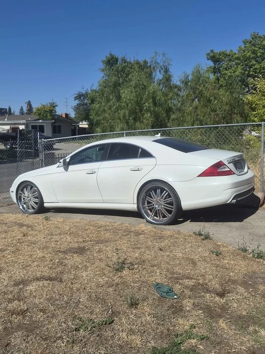 2009 Mercedes-Benz C219 CLS-Class - Image 3 of 4