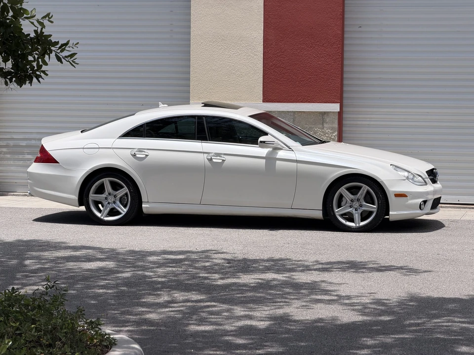 2009 Mercedes-Benz C219 CLS-Class - Image 14 of 31