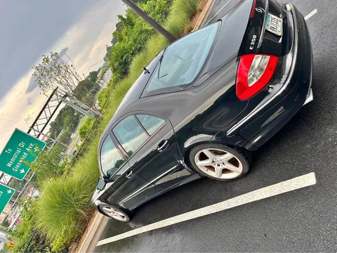 2009 Mercedes-Benz E-Class E 320 Sedan 4D