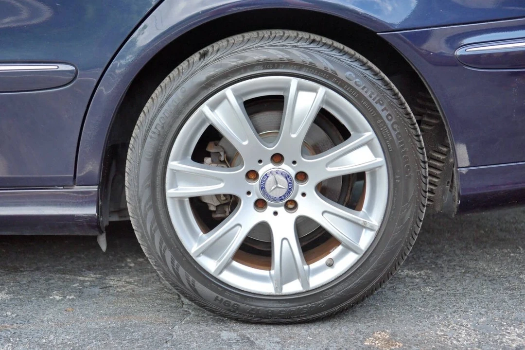 2009 Mercedes-Benz W211 E-Class - Image 11 of 12