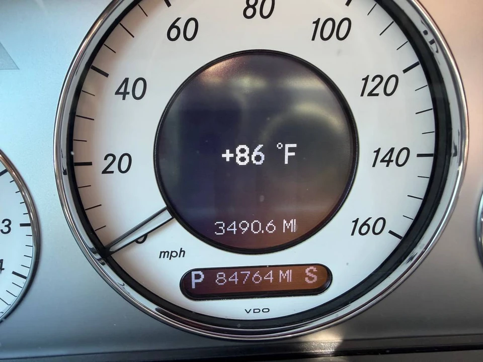 2009 Mercedes-Benz W211 E-Class - Image 14 of 16