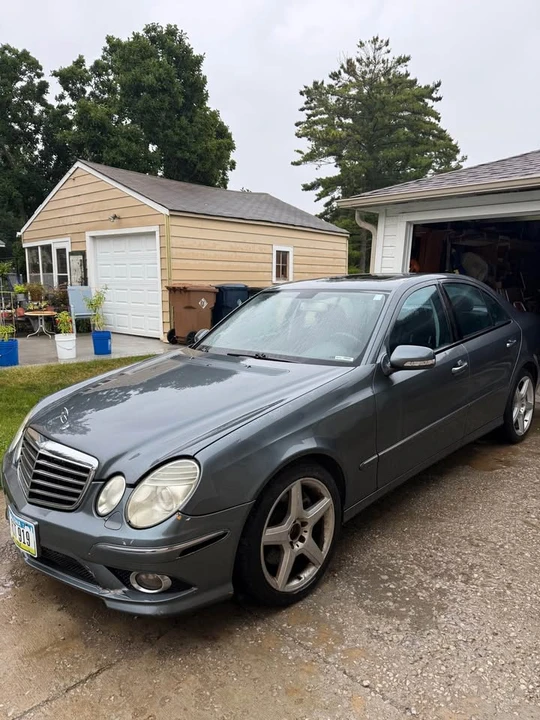2009 Mercedes-Benz W211 E-Class - Image 2 of 4