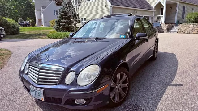 2009 Mercedes-Benz E-Class E 350 4MATIC Sedan 4D