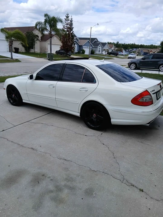2009 Mercedes-Benz W211 E-Class - Image 2 of 8
