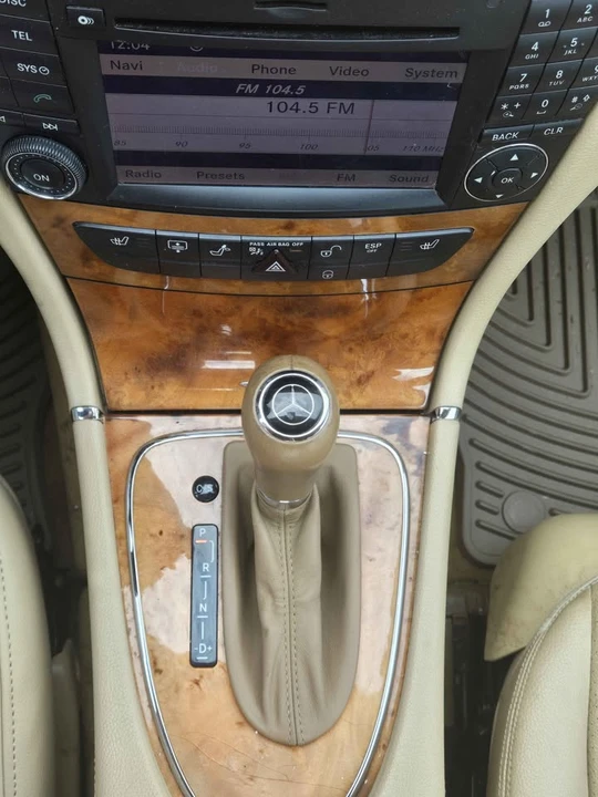 2009 Mercedes-Benz W211 E-Class - Image 14 of 15