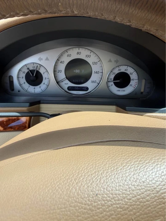 2009 Mercedes-Benz W211 E-Class - Image 11 of 13